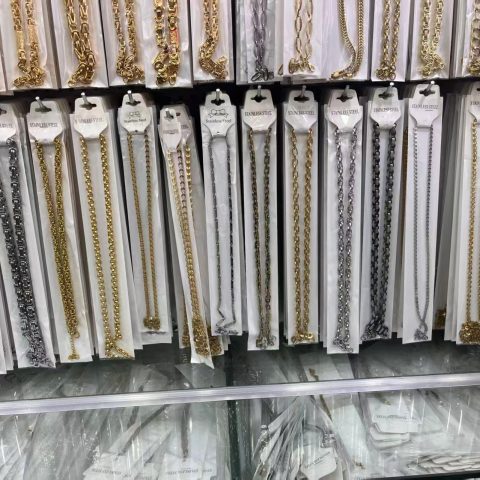 Assorted Twist Snake Box Thin Link Gold Stainless Steel Multi-Layer Necklaces Casual Street Jewelry